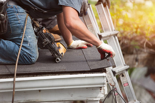 Best Roof Gutter Cleaning  in Milaca, MN